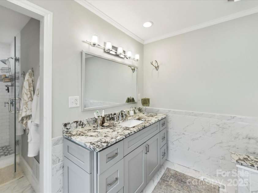 1638 Wensley Drive, Charlotte, NC 28210.  MLS# CAR4261275, YatesRealty ID 23609. 