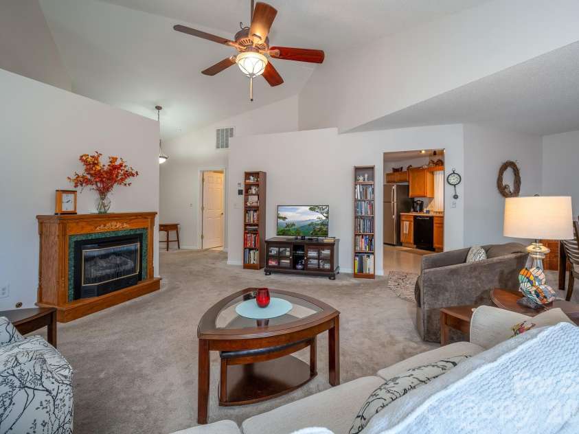 131 Ewarts Pond Road, Hendersonville, NC 28739.  MLS# CAR4337431, YatesRealty ID 2361. 