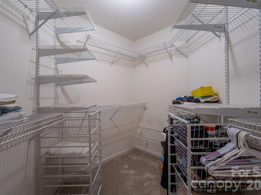 131 Ewarts Pond Road, Hendersonville, NC 28739.  MLS# CAR4337431, YatesRealty ID 2361. 