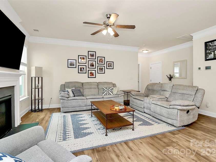 139 Suggs Mill Drive, Mooresville, NC 28115.  MLS# CAR4272116, YatesRealty ID 23610. 