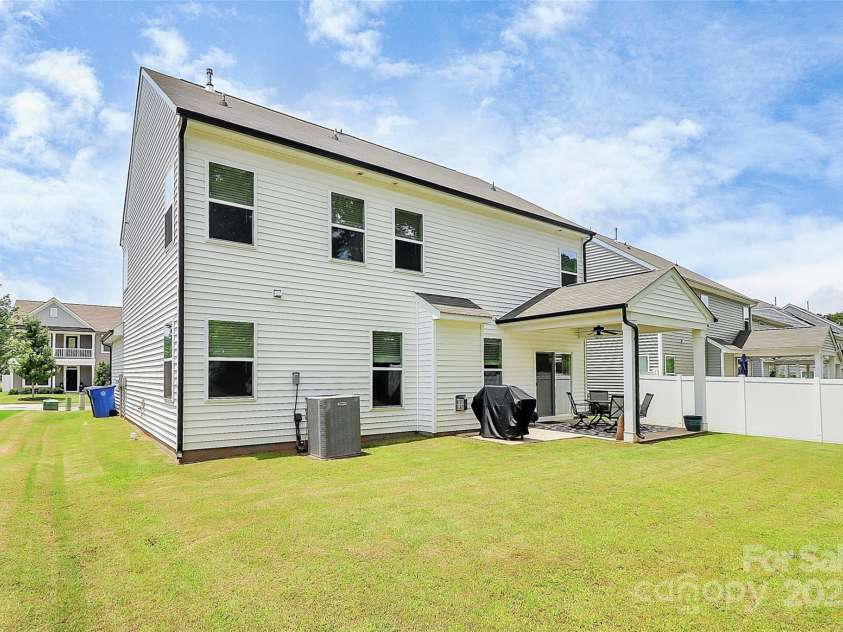 139 Suggs Mill Drive, Mooresville, NC 28115.  MLS# CAR4272116, YatesRealty ID 23610. 