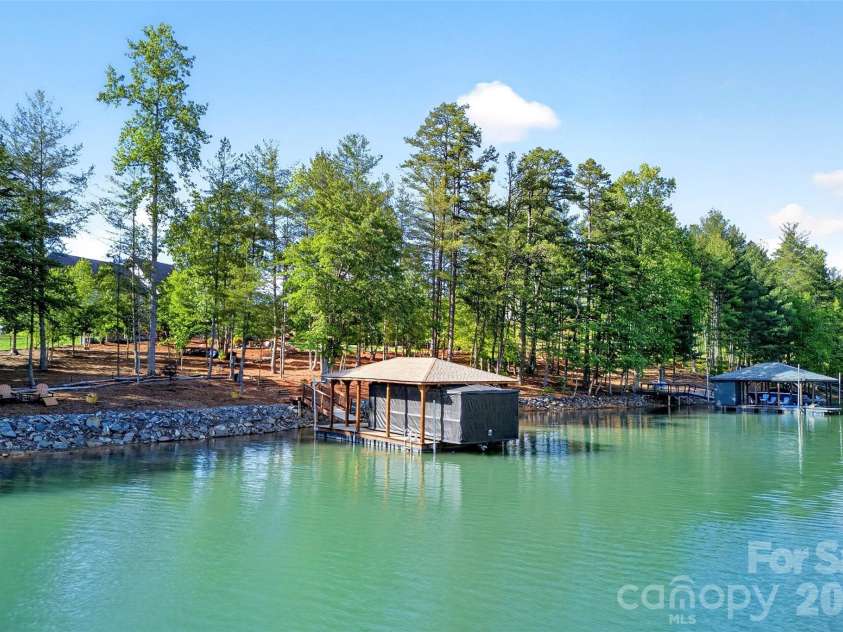 3097 Moonlight Place, Morganton, NC 28655.  MLS# CAR4379107, YatesRealty ID 23610. 