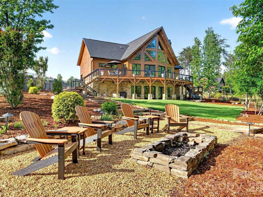 3097 Moonlight Place, Morganton, NC 28655.  MLS# CAR4379107, YatesRealty ID 23610. 