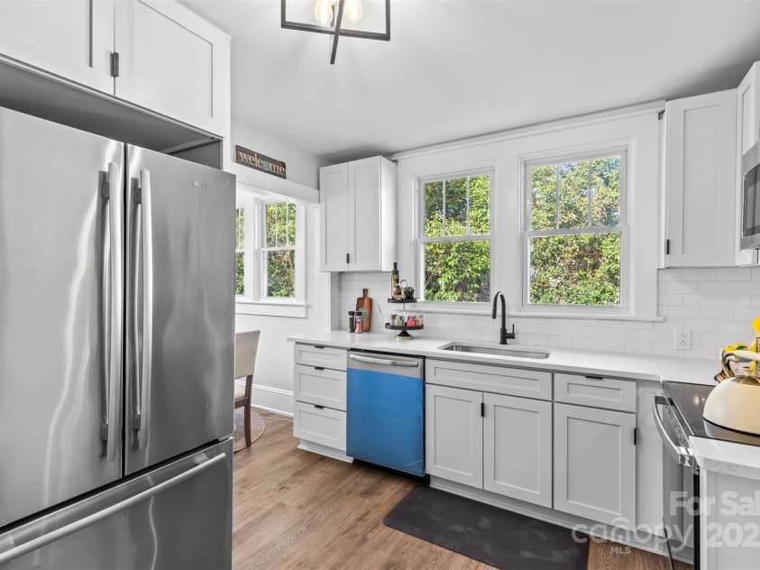 109 D Street, Newton, NC 28658.  MLS# CAR4238642, YatesRealty ID 23611. 