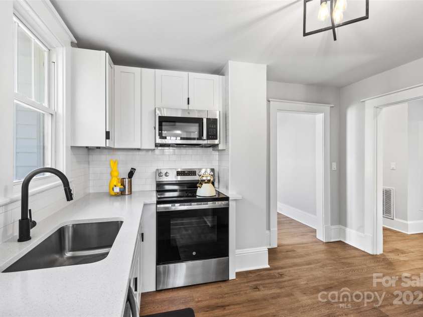 109 D Street, Newton, NC 28658.  MLS# CAR4238642, YatesRealty ID 23611. 