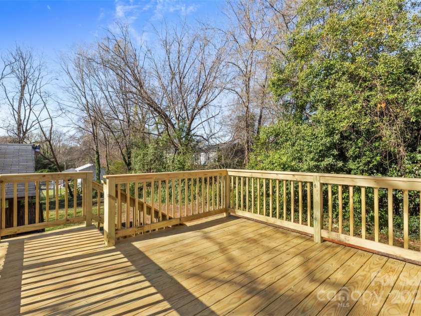 109 D Street, Newton, NC 28658.  MLS# CAR4238642, YatesRealty ID 23611. 