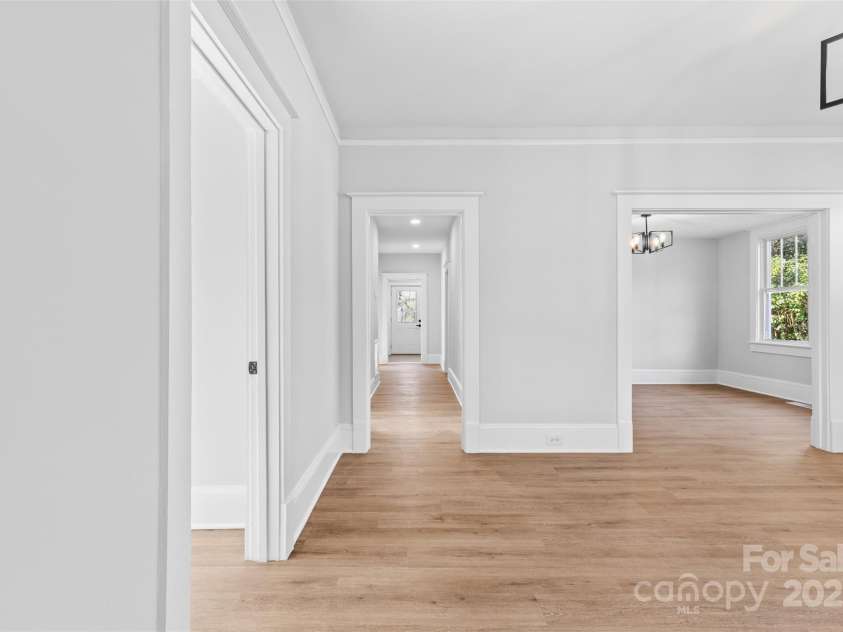109 D Street, Newton, NC 28658.  MLS# CAR4238642, YatesRealty ID 23611. 