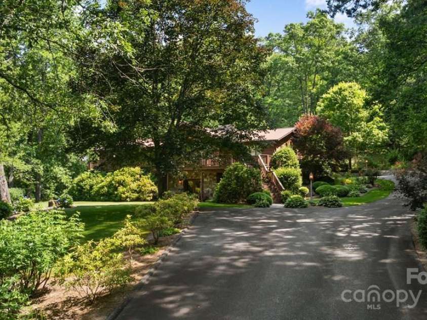 188 Black Rock Ranch Road, Sylva, NC 28779.  MLS# CAR4277435, YatesRealty ID 23612. 