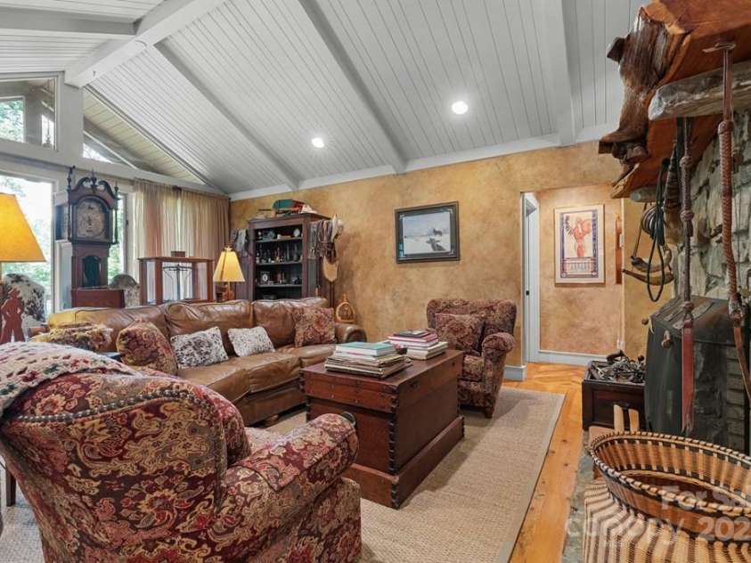 188 Black Rock Ranch Road, Sylva, NC 28779.  MLS# CAR4277435, YatesRealty ID 23612. 