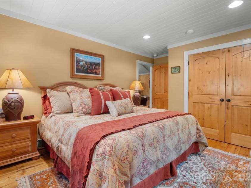 188 Black Rock Ranch Road, Sylva, NC 28779.  MLS# CAR4277435, YatesRealty ID 23612. 