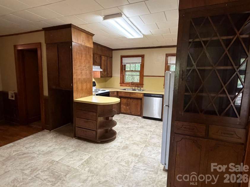 382 Alexis High Shoals Road, Dallas, NC 28034.  MLS# CAR4417122, YatesRealty ID 23613. 