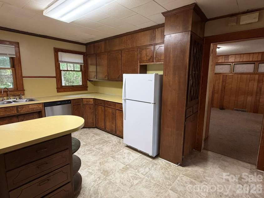 382 Alexis High Shoals Road, Dallas, NC 28034.  MLS# CAR4417122, YatesRealty ID 23613. 
