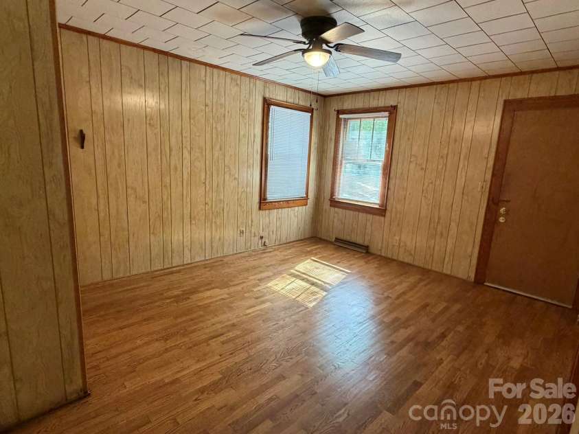 382 Alexis High Shoals Road, Dallas, NC 28034.  MLS# CAR4417122, YatesRealty ID 23613. 