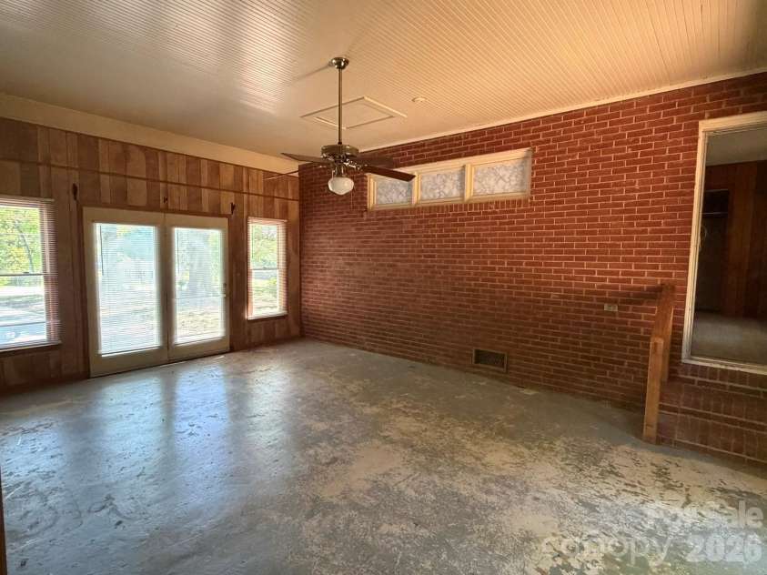 382 Alexis High Shoals Road, Dallas, NC 28034.  MLS# CAR4417122, YatesRealty ID 23613. 