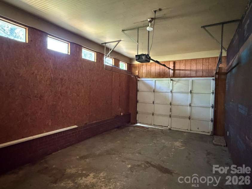 382 Alexis High Shoals Road, Dallas, NC 28034.  MLS# CAR4417122, YatesRealty ID 23613. 