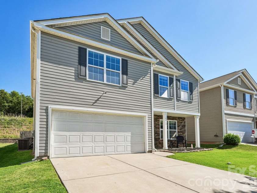 1912 Eastway Drive, Dallas, NC 28034.  MLS# CAR4376334, YatesRealty ID 23614. 