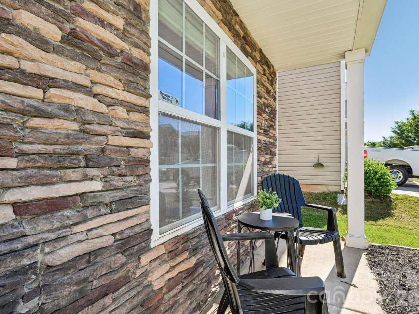 1912 Eastway Drive, Dallas, NC 28034.  MLS# CAR4376334, YatesRealty ID 23614. 