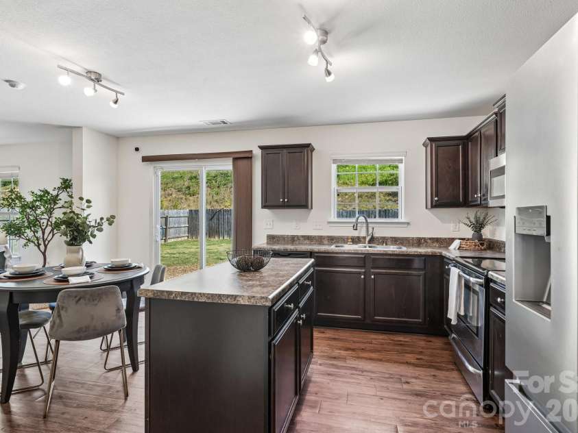 1912 Eastway Drive, Dallas, NC 28034.  MLS# CAR4376334, YatesRealty ID 23614. 