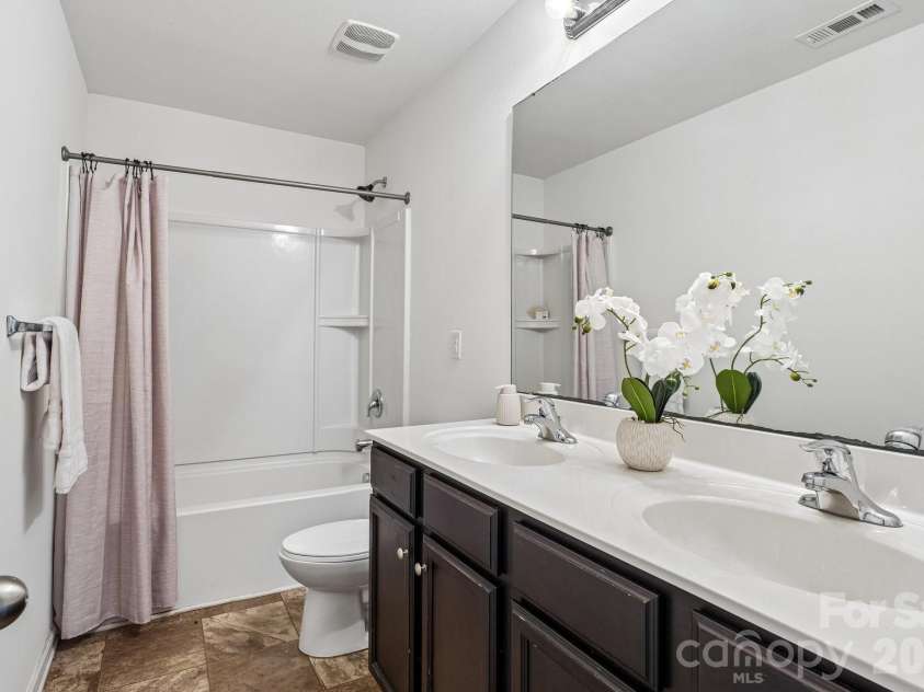 1912 Eastway Drive, Dallas, NC 28034.  MLS# CAR4376334, YatesRealty ID 23614. 