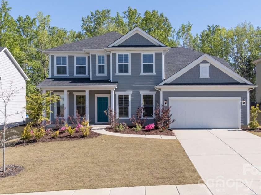 1134 Regions Boulevard, Fort Mill, SC 29707.  MLS# CAR4368644, YatesRealty ID 23615. 