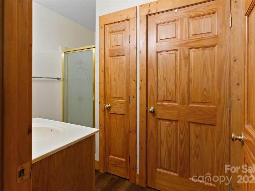 650 Cabin Cove Lane, Moravian Falls, NC 28654.  MLS# CAR4300106, YatesRealty ID 23615. 