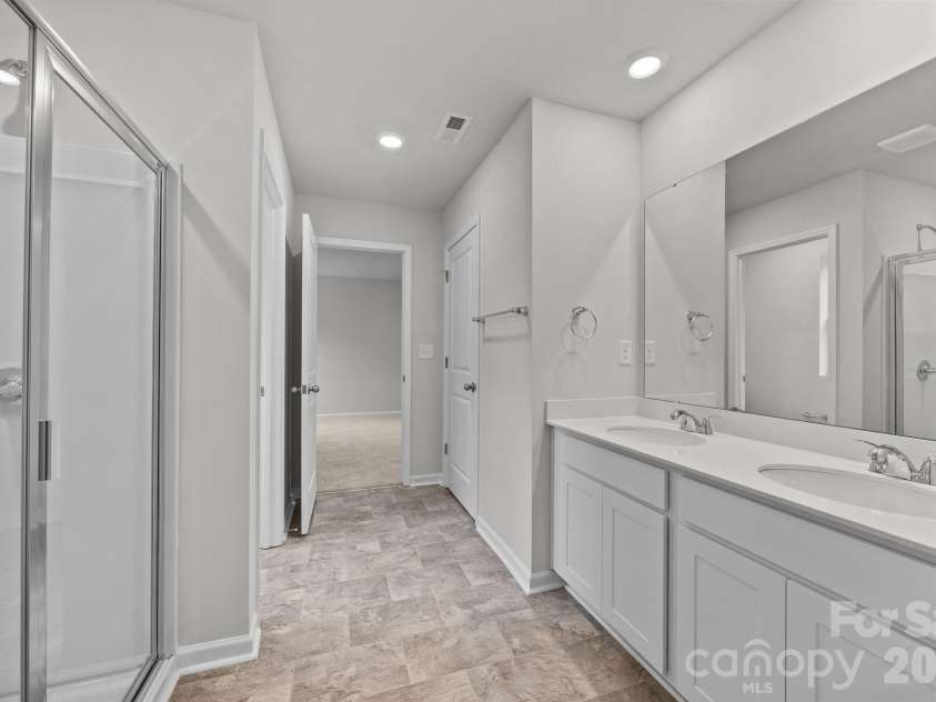 2670 Trawler Way, Kannapolis, NC 28083.  MLS# CAR4280041, YatesRealty ID 23616. 