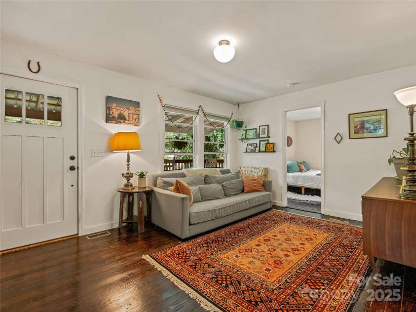 820 Azalea Avenue, Black Mountain, NC 28711.  MLS# CAR4265993, YatesRealty ID 23616. 