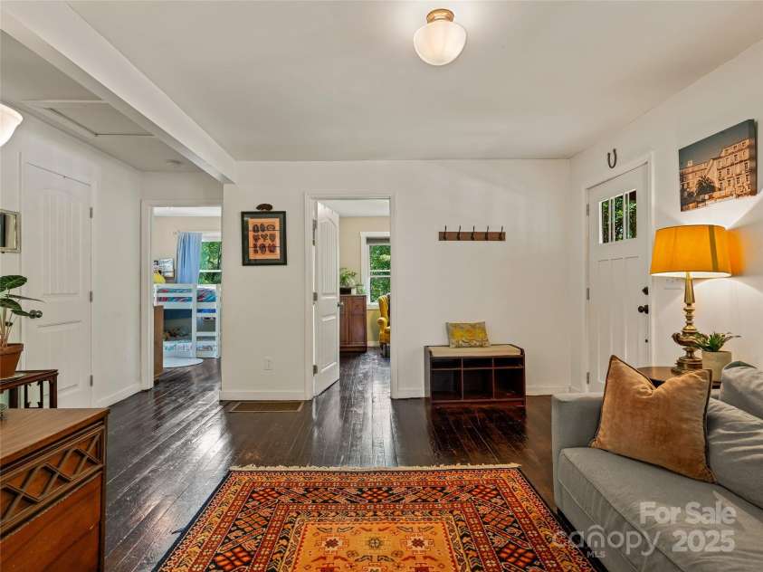 820 Azalea Avenue, Black Mountain, NC 28711.  MLS# CAR4265993, YatesRealty ID 23616. 