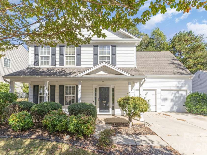 1535 Kingdom Way, Fort Mill, SC 29707.  MLS# CAR4382234, YatesRealty ID 23617. 