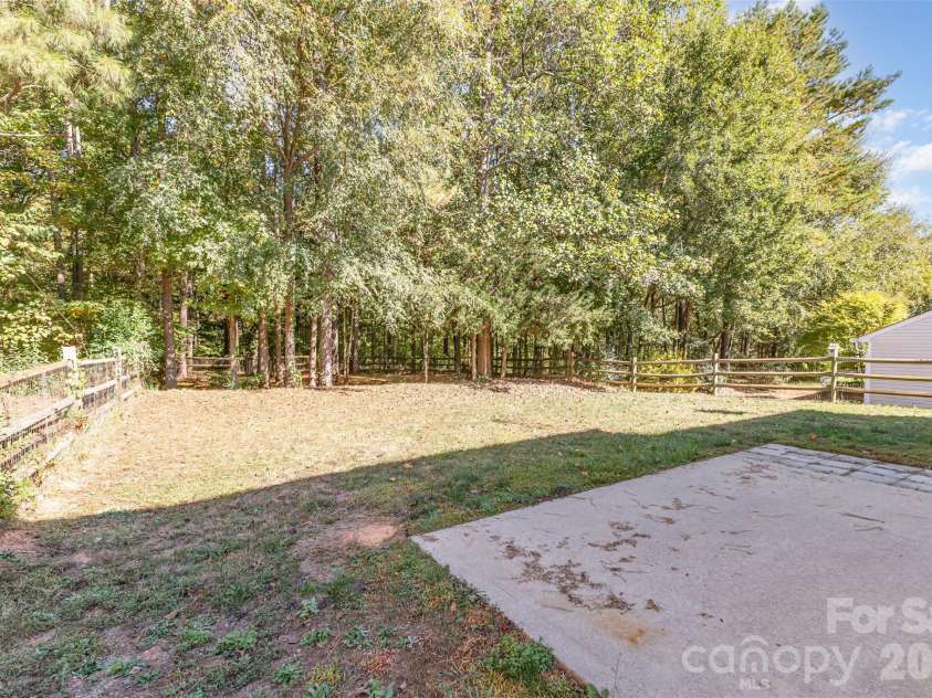 1535 Kingdom Way, Fort Mill, SC 29707.  MLS# CAR4382234, YatesRealty ID 23617. 