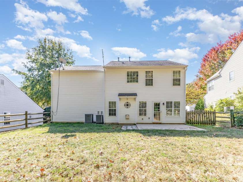 1535 Kingdom Way, Fort Mill, SC 29707.  MLS# CAR4382234, YatesRealty ID 23617. 