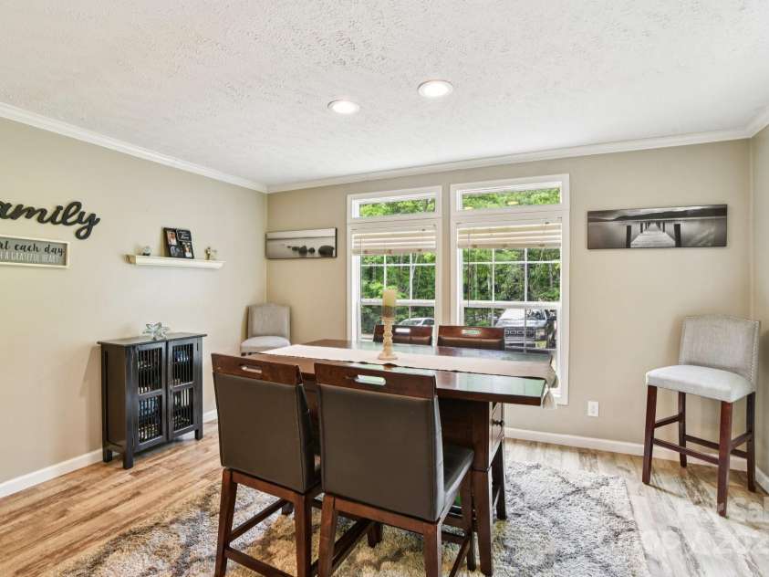 6 Hall Family Drive, Black Mountain, NC 28711.  MLS# CAR4266585, YatesRealty ID 23618. 