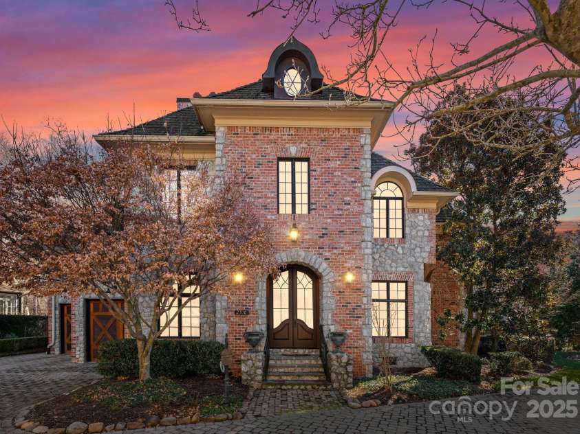 2310 La Maison Drive, Charlotte, NC 28226.  MLS# CAR4209333, YatesRealty ID 23619. 