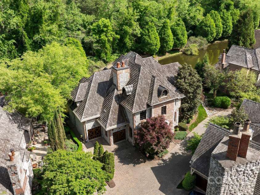 2310 La Maison Drive, Charlotte, NC 28226.  MLS# CAR4209333, YatesRealty ID 23619. 