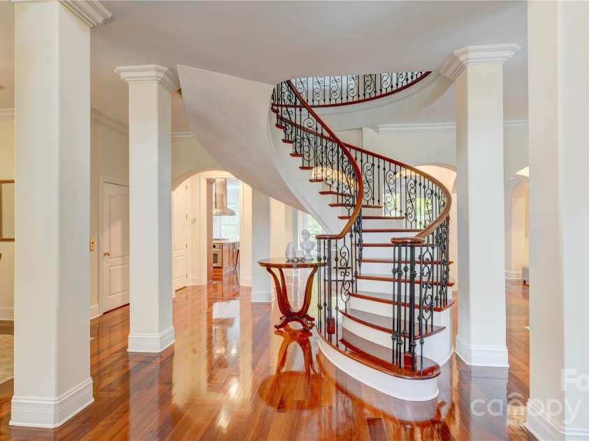 2310 La Maison Drive, Charlotte, NC 28226.  MLS# CAR4320446, YatesRealty ID 23619. 