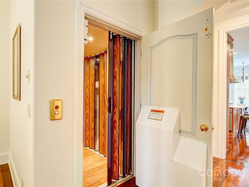 2310 La Maison Drive, Charlotte, NC 28226.  MLS# CAR4320446, YatesRealty ID 23619. 