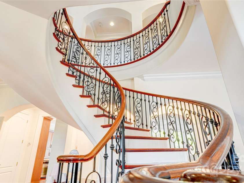 2310 La Maison Drive, Charlotte, NC 28226.  MLS# CAR4320446, YatesRealty ID 23619. 