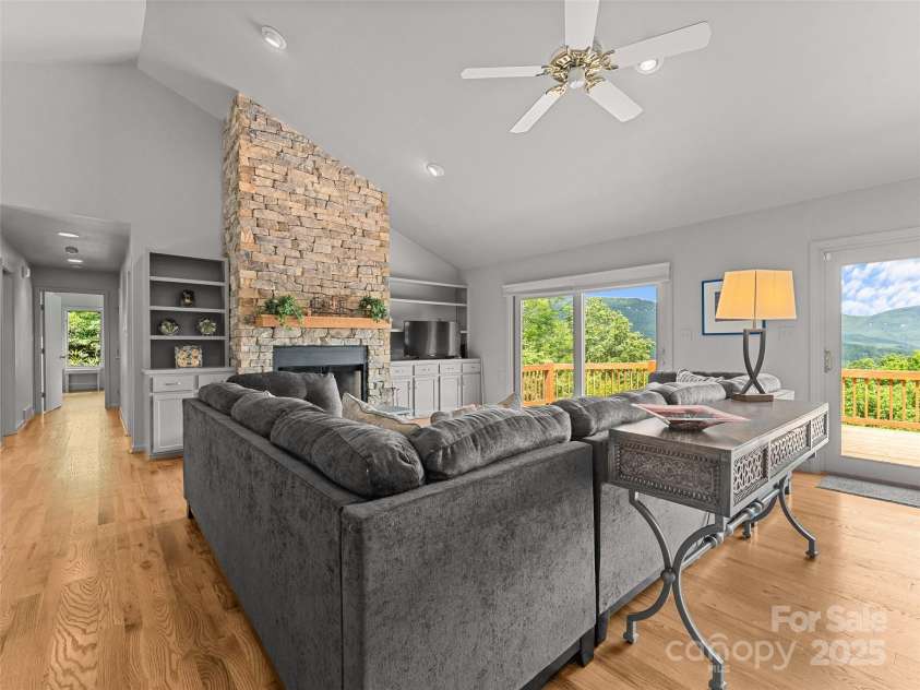 60 Lakeside Trail, Lake Toxaway, NC 28747.  MLS# CAR4281153, YatesRealty ID 2362. 