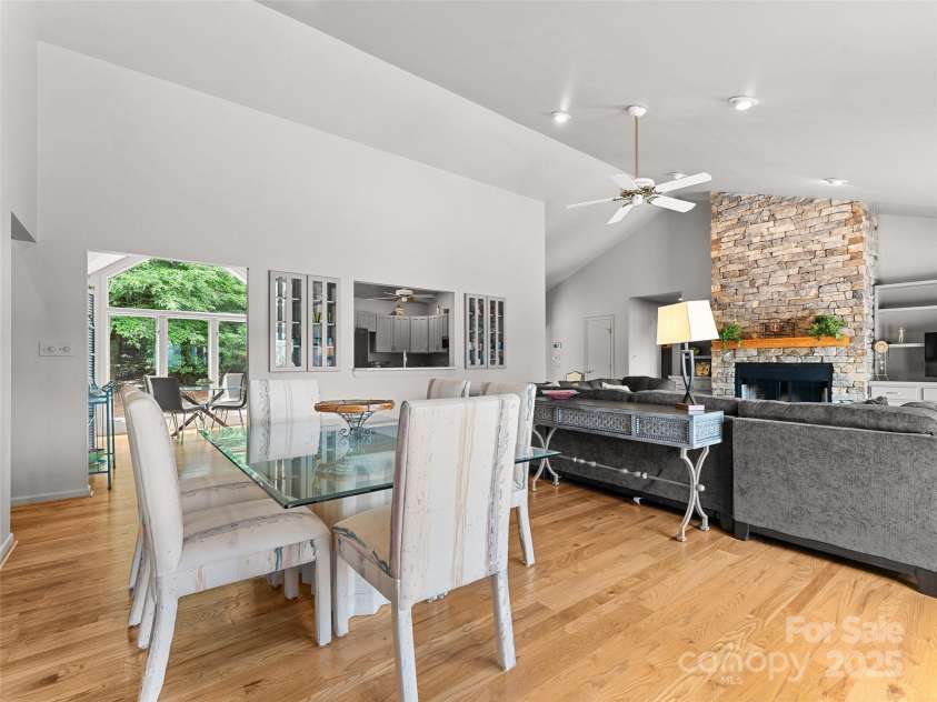 60 Lakeside Trail, Lake Toxaway, NC 28747.  MLS# CAR4281153, YatesRealty ID 2362. 