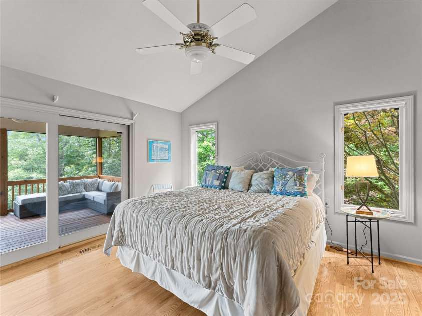 60 Lakeside Trail, Lake Toxaway, NC 28747.  MLS# CAR4281153, YatesRealty ID 2362. 