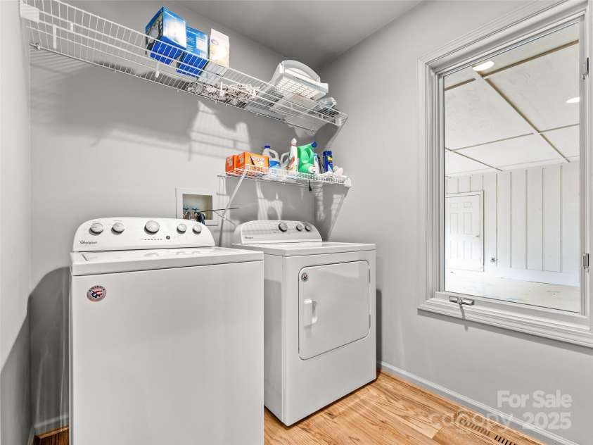 60 Lakeside Trail, Lake Toxaway, NC 28747.  MLS# CAR4281153, YatesRealty ID 2362. 