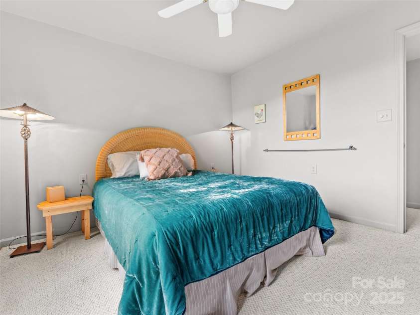 60 Lakeside Trail, Lake Toxaway, NC 28747.  MLS# CAR4281153, YatesRealty ID 2362. 