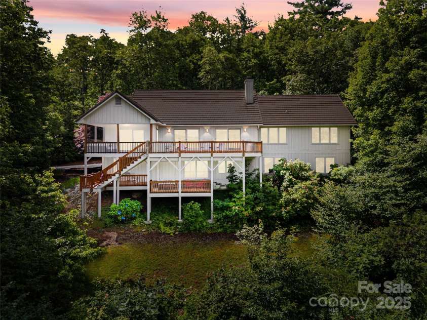 60 Lakeside Trail, Lake Toxaway, NC 28747.  MLS# CAR4281153, YatesRealty ID 2362. 
