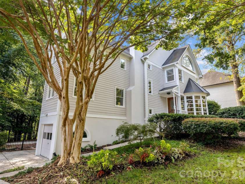 230 Brackenbury Lane, Charlotte, NC 28270.  MLS# CAR4366957, YatesRealty ID 23620. 