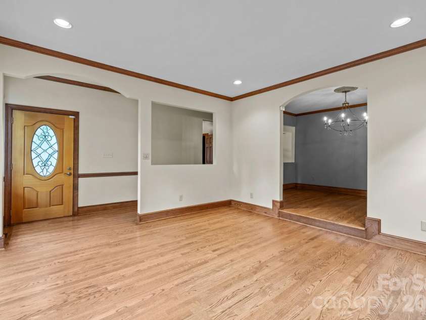230 Brackenbury Lane, Charlotte, NC 28270.  MLS# CAR4366957, YatesRealty ID 23620. 