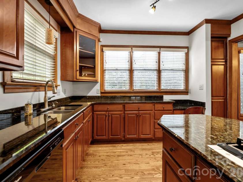 230 Brackenbury Lane, Charlotte, NC 28270.  MLS# CAR4366957, YatesRealty ID 23620. 