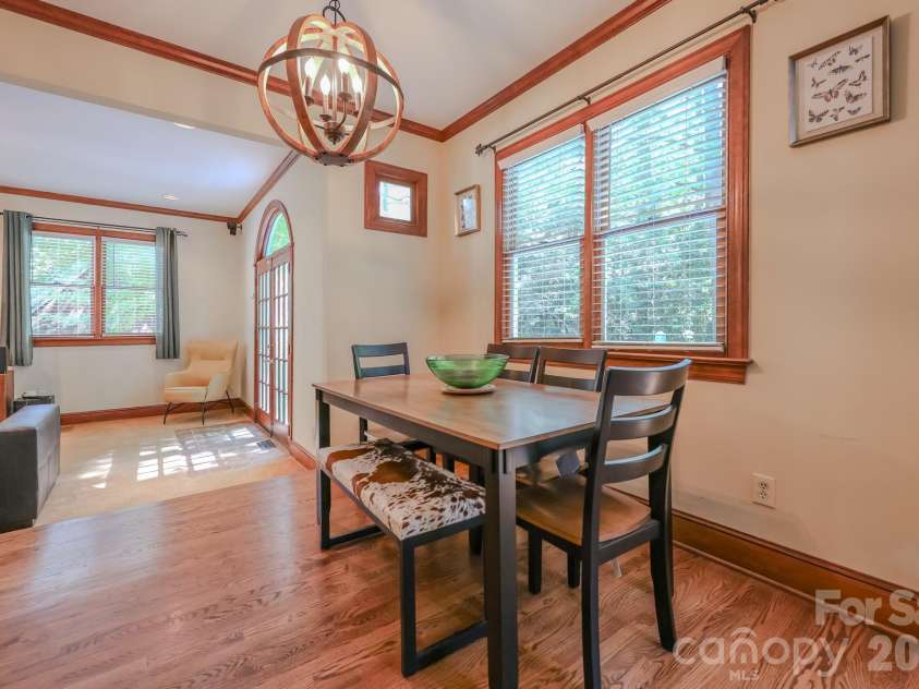 230 Brackenbury Lane, Charlotte, NC 28270.  MLS# CAR4366957, YatesRealty ID 23620. 