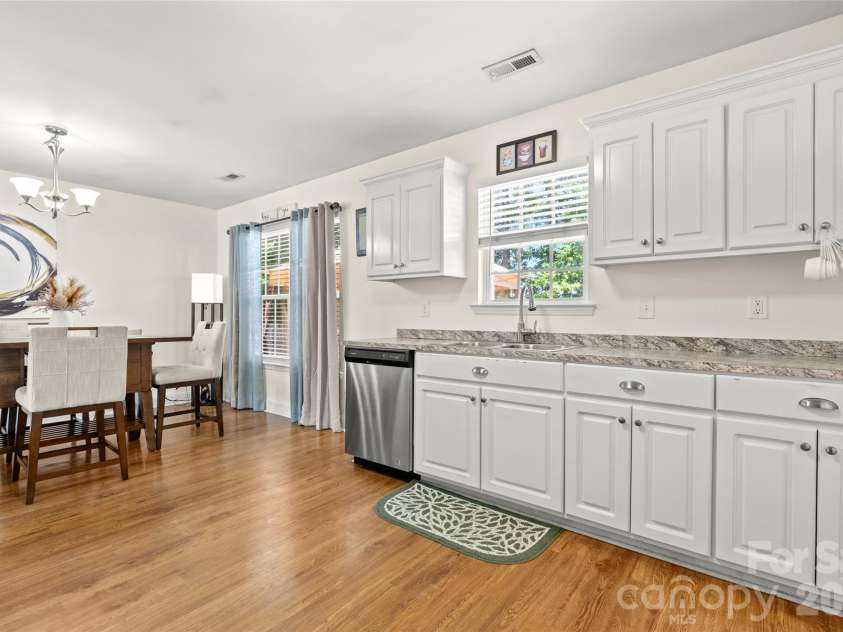 3200 Silver Fox Circle, Lancaster, SC 29720.  MLS# CAR4403774, YatesRealty ID 23621. 