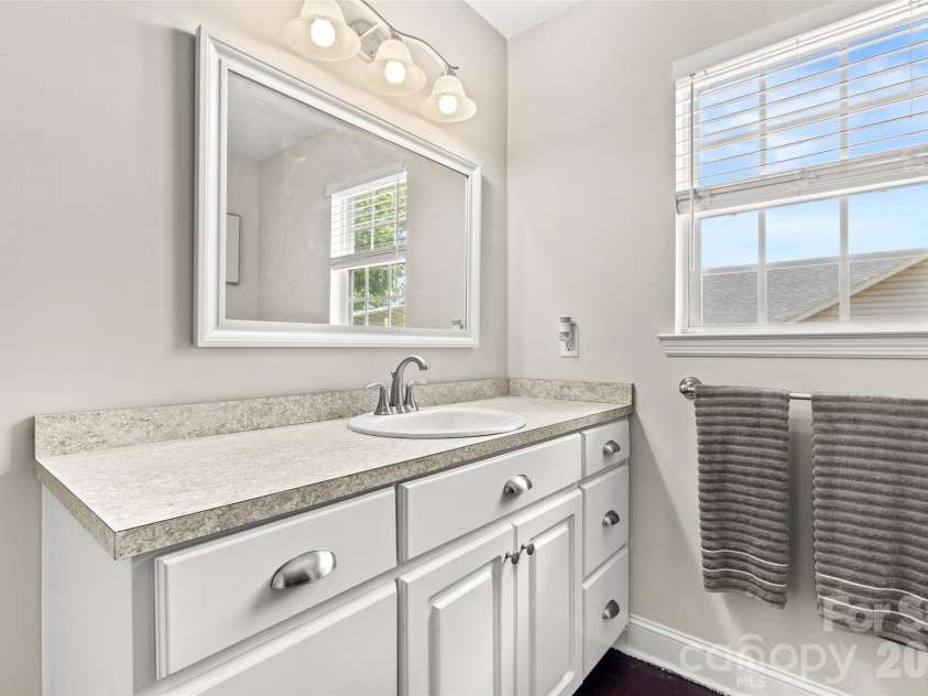 3200 Silver Fox Circle, Lancaster, SC 29720.  MLS# CAR4403774, YatesRealty ID 23621. 