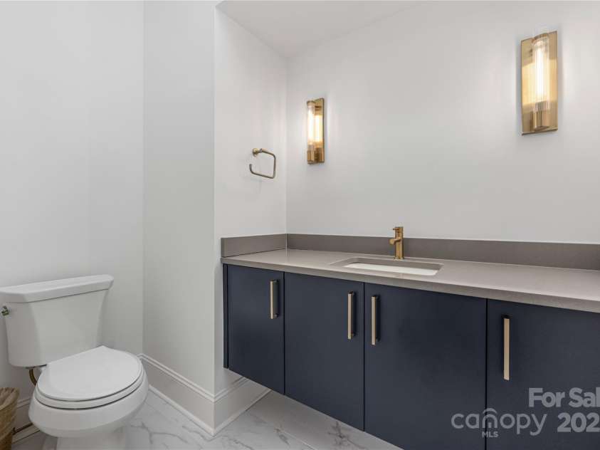 10119 Laurier Lane, Huntersville, NC 28078.  MLS# CAR4273565, YatesRealty ID 23623. Downstairs Half Bathroom